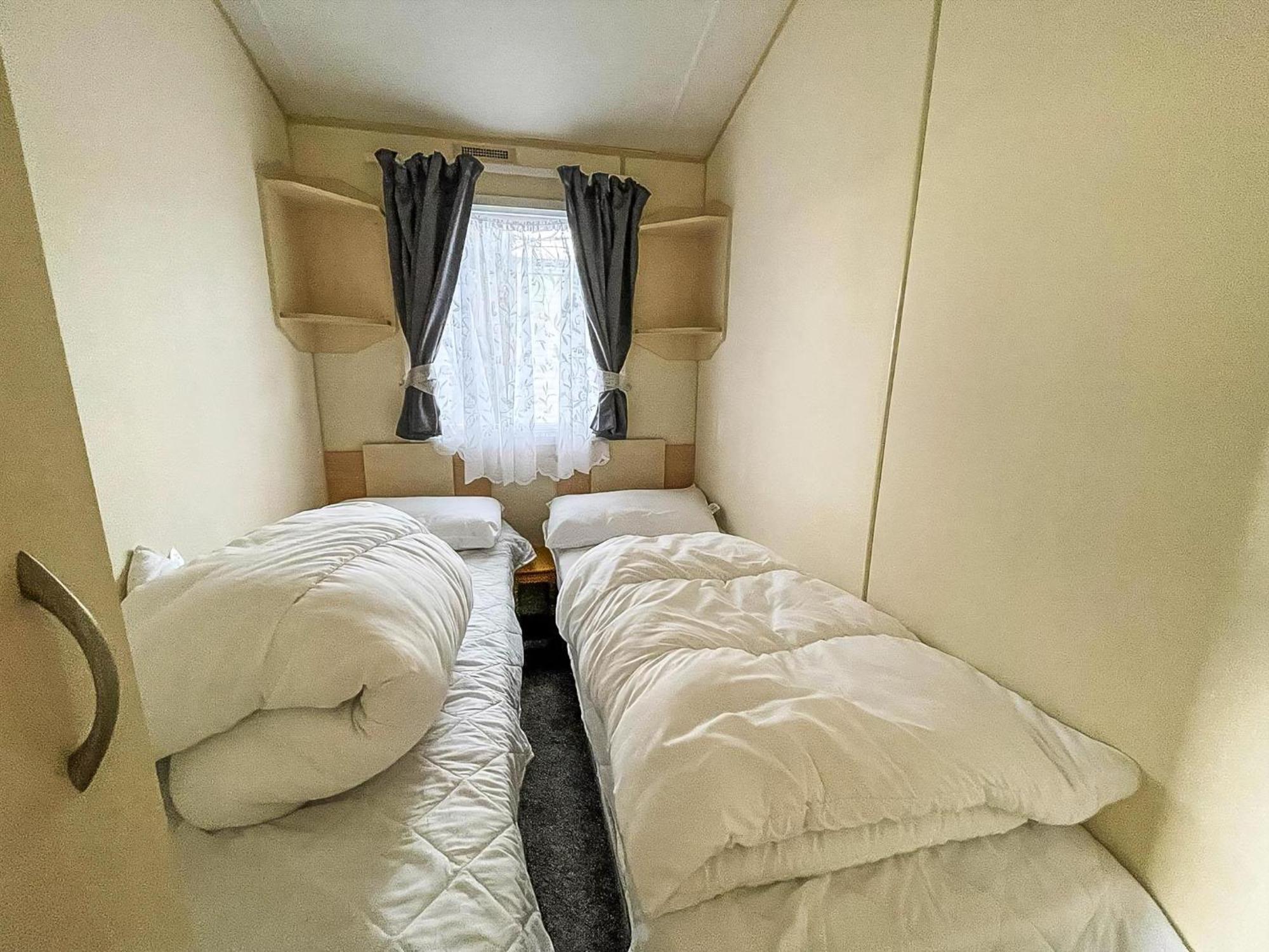 Campingplatz Lovely Caravan At Valley Farm Park, Sleeps 8 Ref 46127v Great Clacton